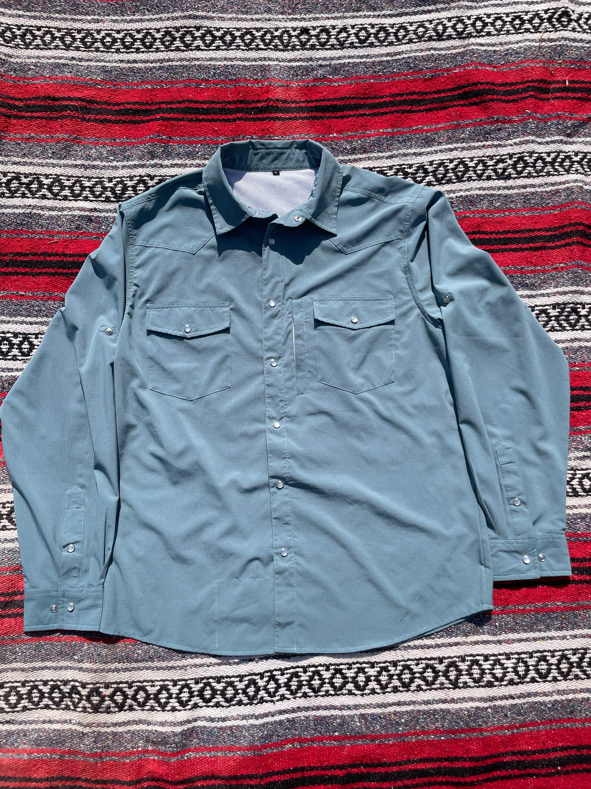 Perforated Pearl Snap LS blue